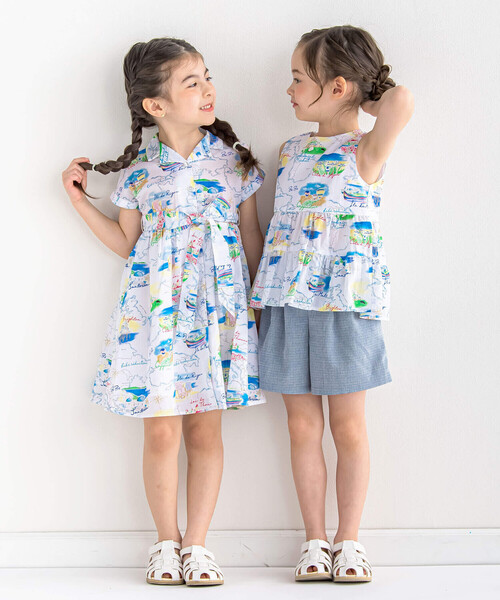 BeBe（ベベ）の「【お揃い】【reductionコラボ】サマークルーズプリントシャツワンピース(100~150cm)（シャツワンピース・キッズ・ブルー系その他・110cm/150cm/130cm/120cm/140cm/100cm）」の4枚目の写真