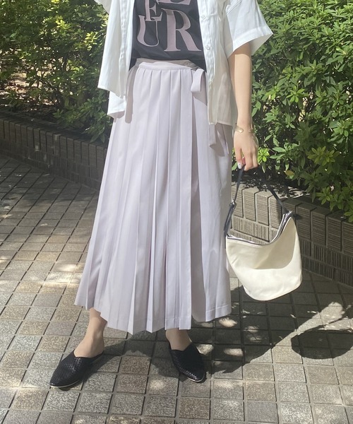 NICOLE white（ニコルホワイト）の「プリーツラップパンツ（その他パンツ・レディース・ブラック/グレー/イエロー/ブルー・FREE）」の3枚目の写真