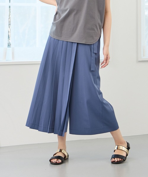 NICOLE white（ニコルホワイト）の「プリーツラップパンツ（その他パンツ・レディース・ブラック/グレー/イエロー/ブルー・FREE）」の4枚目の写真