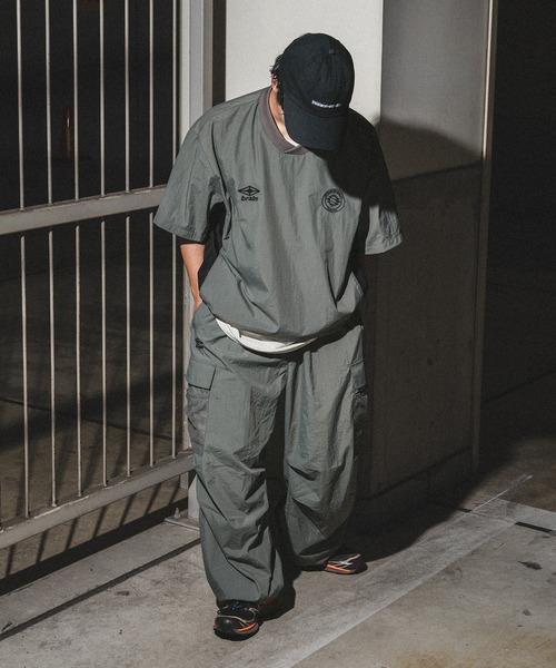 kutir(クティール)の「【低身長だからカッコよく着こなせるアイテム】バイカラーナイロンメッシュトップス(セットアップ着用可能)(その他トップス・メンズ・ブラック/ライトグレー/ネイビー・SMALL/MEDIUM)」の17枚目の写真