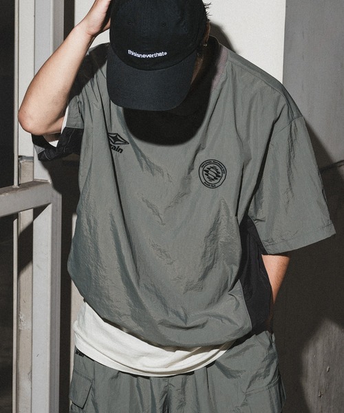 kutir(クティール)の「【低身長だからカッコよく着こなせるアイテム】バイカラーナイロンメッシュトップス(セットアップ着用可能)(その他トップス・メンズ・ブラック/ライトグレー/ネイビー・SMALL/MEDIUM)」の21枚目の写真