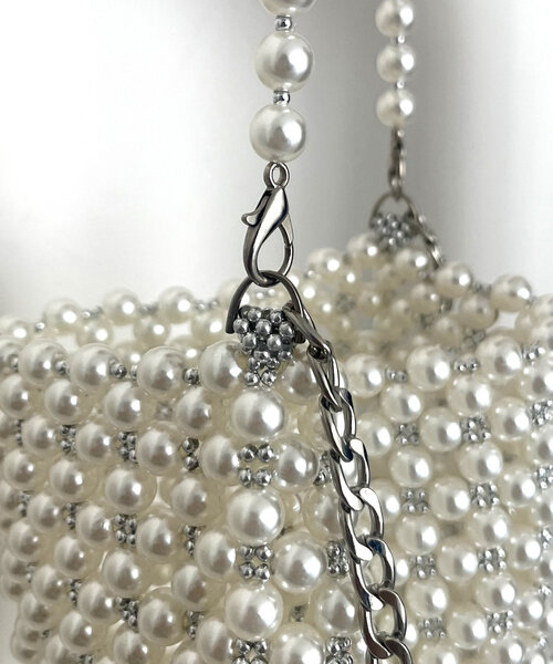 prose verse（プロズヴェール）の「パールチェーンバッグ（ショルダーバッグ・レディース・オフホワイト・ﾌﾘ-）」の5枚目の写真