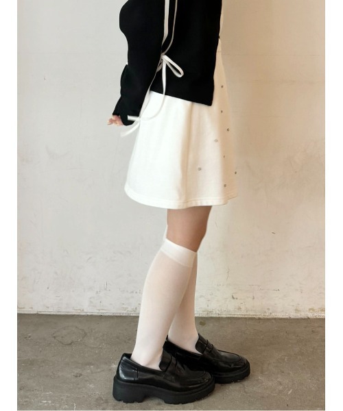 CALNAMUR（カルナムール）の「ビジュースウェットスカート【セットアップ対応】（スカート・レディース・ホワイト/ブラック/グレー・FREE）」の6枚目の写真