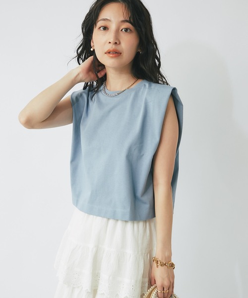 La boutique BonBon（ラブティックボンボン）の「【二の腕すっきり】ノースリクロップドカットソー（Tシャツ/カットソー・レディース・ホワイト/チャコールグレー/スカイブルー・FREE）」の13枚目の写真