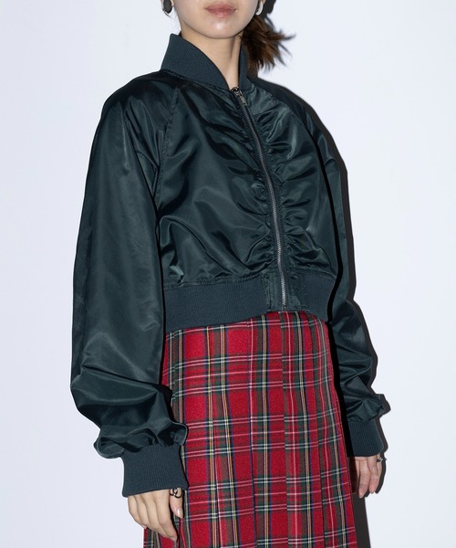 MAISON BREEZE reveur(メゾンブリーズレヴール)の「【MAISON BREEZE reveur】150DラグランショートMA-1 trc(MA-1・レディース・カーキ/ブラック/グリーン・FREE)」の3枚目の写真
