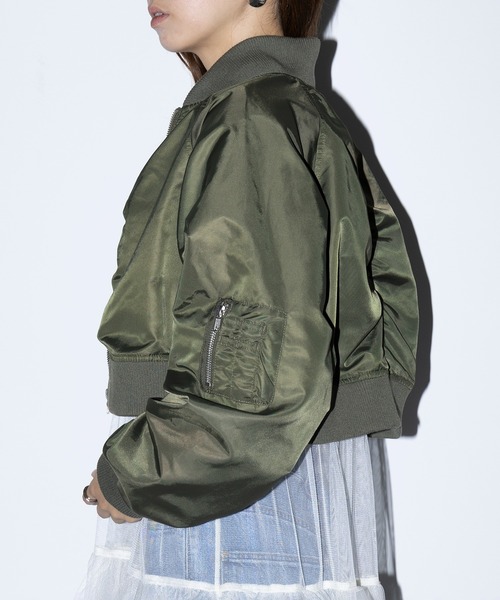 MAISON BREEZE reveur(メゾンブリーズレヴール)の「【MAISON BREEZE reveur】150DラグランショートMA-1 trc(MA-1・レディース・カーキ/ブラック/グリーン・FREE)」の21枚目の写真