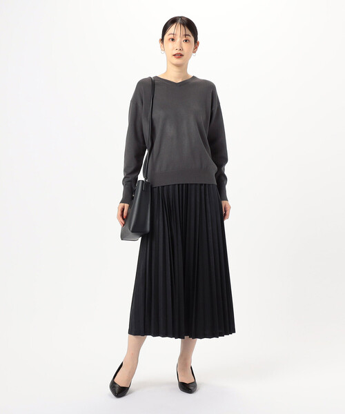 COMME CA ISM（コムサイズム）の「【 マシンウォッシャブル 】ベーシックＶネックニット（ニット/セーター・レディース・チャコール/ブラック/レッド/ホワイト・LARGE/MEDIUM）」の13枚目の写真