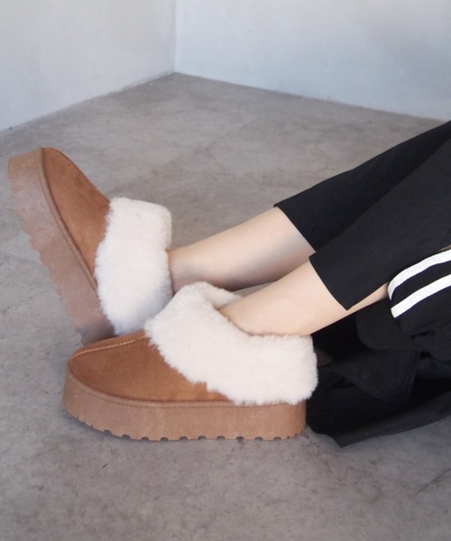 VIVIAN（ヴィヴィアン）の「もふぽか厚底サボムートンブーツ（ブーツ・レディース・イエロー系その他6/ブラック系その他3/グレー系その他3/ベージュ系その他3・LL/L/M/S）」の15枚目の写真