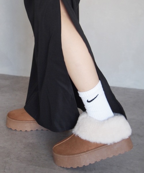 VIVIAN（ヴィヴィアン）の「もふぽか厚底サボムートンブーツ（ブーツ・レディース・イエロー系その他6/ブラック系その他3/グレー系その他3/ベージュ系その他3・LL/L/M/S）」の11枚目の写真