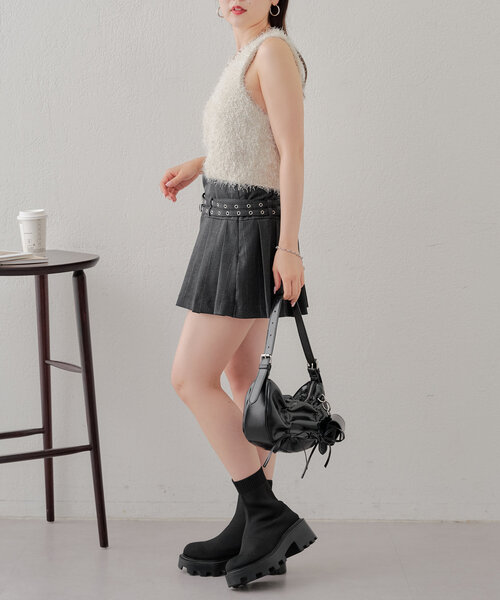 Chico（チコ）の「【500mlペットボトル収納可】ドロストラウンドショルダーバッグ（ショルダーバッグ・レディース・シルバー/ブラック/アイボリー/レッド・FREE）」の11枚目の写真