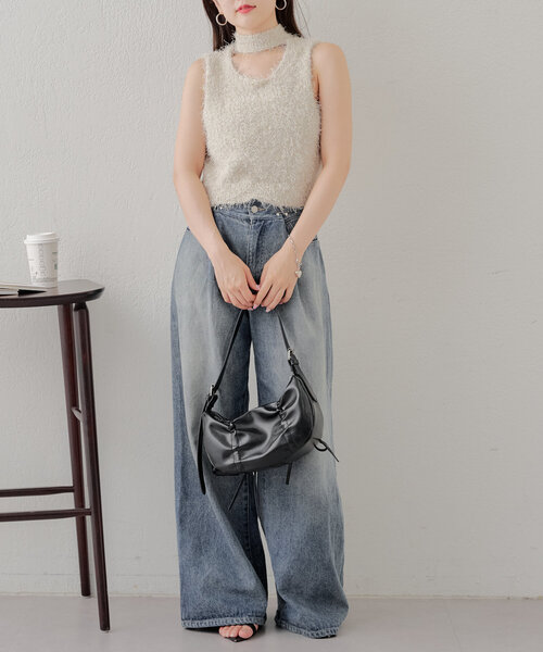 Chico（チコ）の「【500mlペットボトル収納可】ドロストラウンドショルダーバッグ（ショルダーバッグ・レディース・シルバー/ブラック/アイボリー/レッド・FREE）」の12枚目の写真