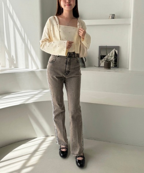 one after another NICE CLAUP(ワンアフターアナザーナイスクラップ)の「美脚ストレッチデニムパンツ(デニムパンツ・レディース・ブルー/ブラック/ブルー系その他・SMALL/MEDIUM)」の13枚目の写真