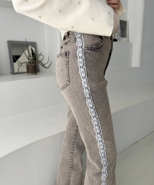 one after another NICE CLAUP(ワンアフターアナザーナイスクラップ)の「美脚ストレッチデニムパンツ(デニムパンツ・レディース・ブルー/ブラック/ブルー系その他・SMALL/MEDIUM)」の16枚目の写真