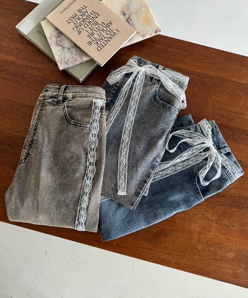 one after another NICE CLAUP(ワンアフターアナザーナイスクラップ)の「美脚ストレッチデニムパンツ(デニムパンツ・レディース・ブルー/ブラック/ブルー系その他・SMALL/MEDIUM)」の22枚目の写真