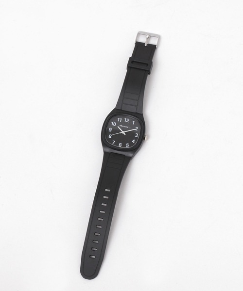 niko and...(ニコアンド)の「スクエアアナログウォッチ(アナログ腕時計・レディース・カーキ/ブラック/ホワイト/スモーク・0)」の11枚目の写真