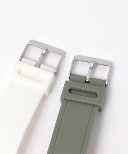 niko and...(ニコアンド)の「スクエアアナログウォッチ(アナログ腕時計・レディース・カーキ/ブラック/ホワイト/スモーク・0)」の5枚目の写真