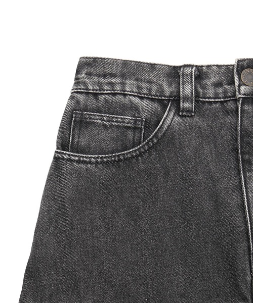 PUNYUS（プニュズ）の「切り替えプリーツデニムロングスカート（デニムスカート・レディース・ブラック系その他・1/2/3/4）」の21枚目の写真