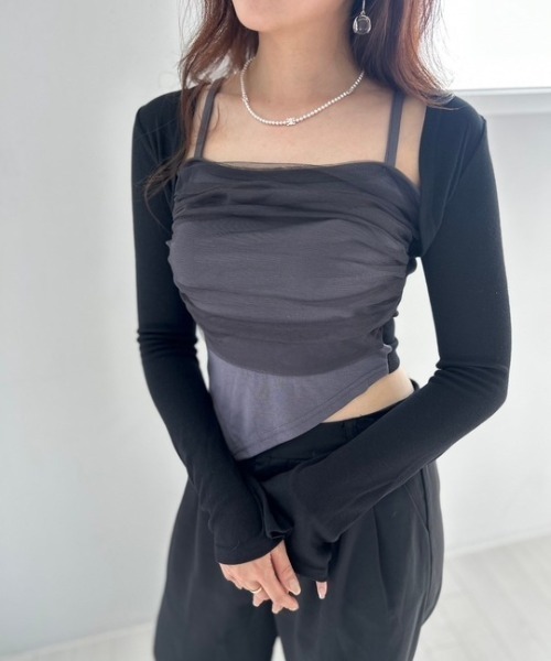 ipugo(イプゴ)の「ipugo/イプゴ チュール付き キャミドッキング ボレロトップス(カーディガン/ボレロ・レディース・アイボリー/チャコール・FREE)」の1枚目の写真