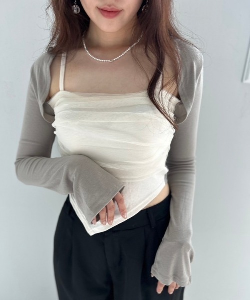 ipugo(イプゴ)の「ipugo/イプゴ チュール付き キャミドッキング ボレロトップス(カーディガン/ボレロ・レディース・アイボリー/チャコール・FREE)」の2枚目の写真