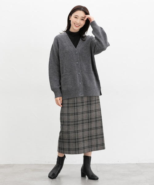 Honeys(ハニーズ)の「【ふんわりもちもち】Vネックカーデ(カーディガン/ボレロ・レディース・ピンク/ブラウン/オートミール/チャコール/ブルー・S/M/L/LL)」の14枚目の写真