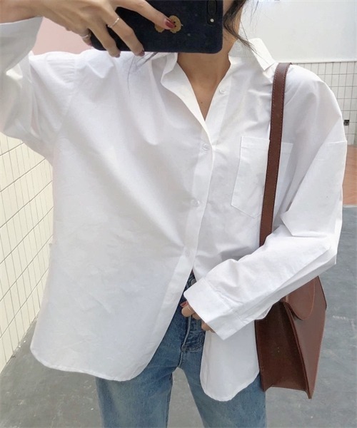 FREE STYLISTS(フリー スタイリスト)の「ゆったりサイズロングスリーブシャツ(シャツ/ブラウス・レディース・ピンク/ホワイト・FREE)」の4枚目の写真