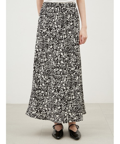 Mila Owen(ミラオーウェン)の「Aラインナロースカート(スカート・レディース・ブラック/ホワイト/イエロー・0/1)」の22枚目の写真