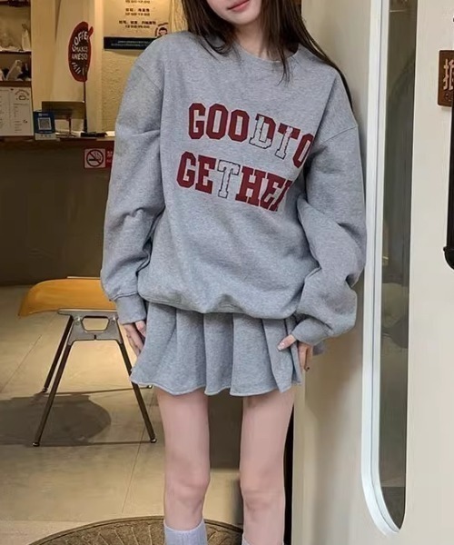 LAC-VERT（ラック・ヴェール）の「スウェット+プリーツスカートセットアップ【動画あり】（セットアップ・レディース・グレー/ネイビー/ホワイト・LARGE/MEDIUM）」の6枚目の写真