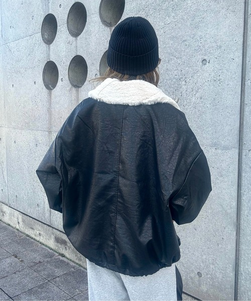 y/m by misato(イムバイミサト)の「フェイクファー襟付きフェイクレザーブルゾン(ブルゾン・レディース・ブラック・FREE)」の7枚目の写真