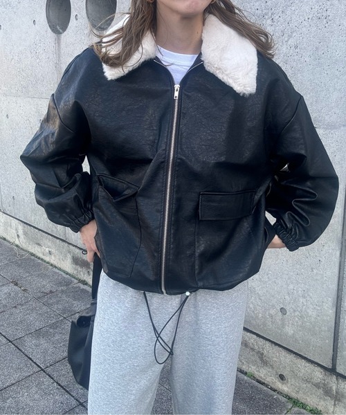 y/m by misato(イムバイミサト)の「フェイクファー襟付きフェイクレザーブルゾン(ブルゾン・レディース・ブラック・FREE)」の5枚目の写真