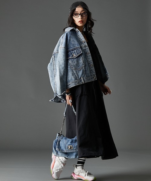 GEVS.（ジェイヴィス）の「綿100％ビッグシルエットデニムジャケット ＜大きいサイズ有＞GEVS.（デニムジャケット・レディース・グレー系/ブルー系・M/L/LL/3L/4L/5L）」の7枚目の写真