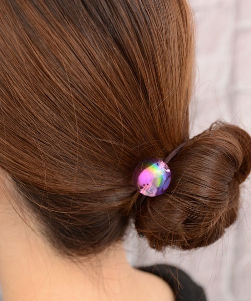 Mayree(メイリー)の「【float】オーロラ カラフル ボール ヘアゴム(ヘアゴム・レディース・クリア/グリーン/ピンク/パープル・FREE)」の1枚目の写真
