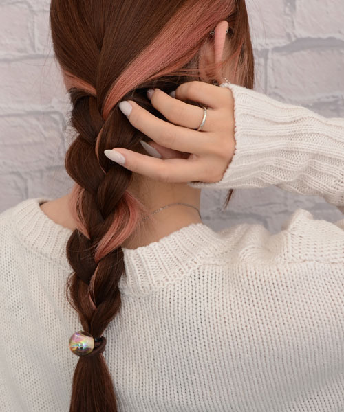 Mayree(メイリー)の「【float】オーロラ カラフル ボール ヘアゴム(ヘアゴム・レディース・クリア/グリーン/ピンク/パープル・FREE)」の4枚目の写真