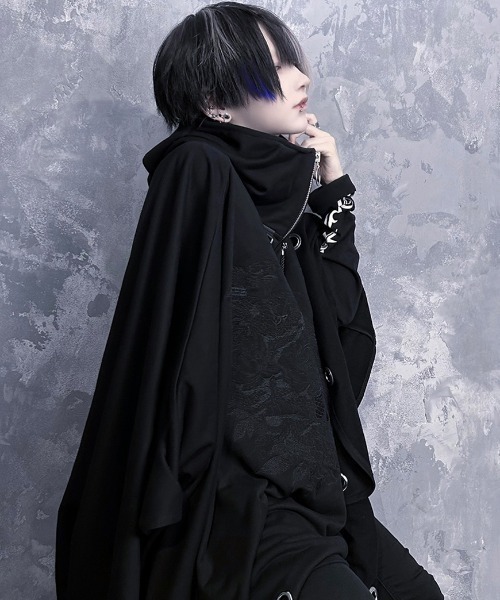 ililil 花葬衰蛇 ハイネック刺繍ポンチョパーカー ililil（イルイルイル）の「『ililil/イルイルイル』【花葬哀蛇