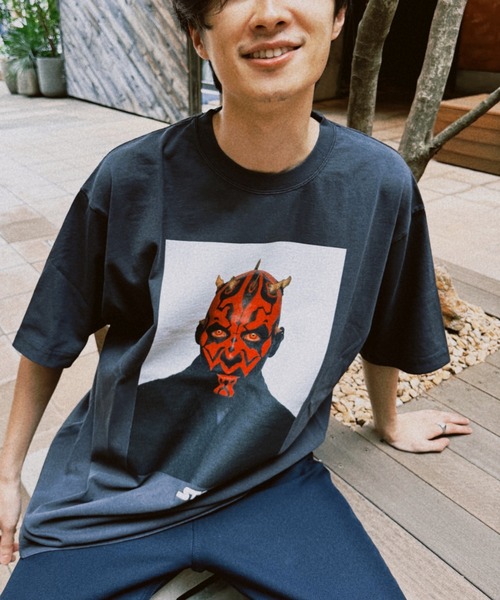 STAR WARS(スターウォーズ)の「『スター・ウォーズ/STARWARS』"""Darth Maul"" T-Shirt" 半袖プリントTシャツ ビックシルエット ピグメント加工 ヴィンテージライク(Tシャツ/カットソー・メンズ・チャコール/ホワイト・X-LARGE/LARGE/MEDIUM)」の9枚目の写真