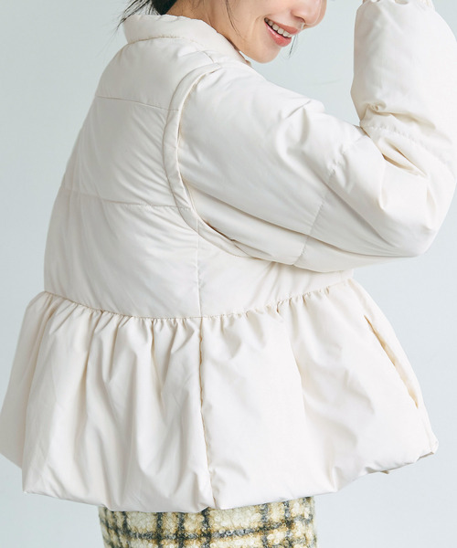 coca(coca)(コカ)の「ギャザー中綿アウター(ブルゾン・レディース・ライトベージュ/アイボリー/ブラック・M/L)」の17枚目の写真