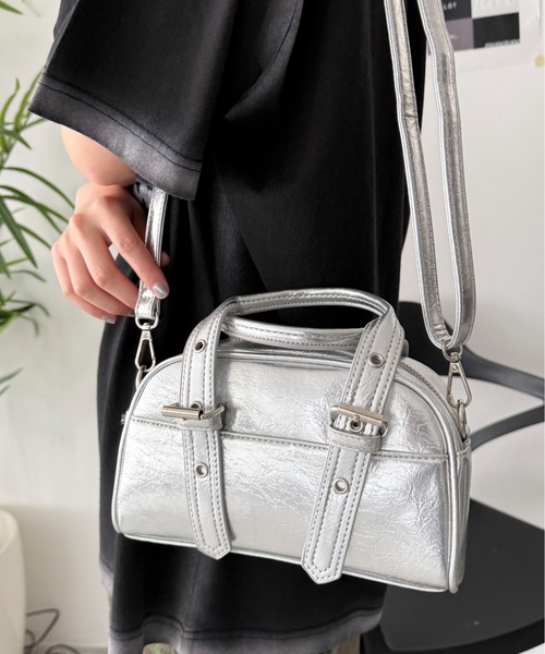 WEGO（ウィゴー）の「WEGO/ハトメハンドルミニボストンショルダー（ショルダーバッグ・レディース・レッド/ピンク/ブルー系その他/シルバー/ブラック・FREE）」の5枚目の写真