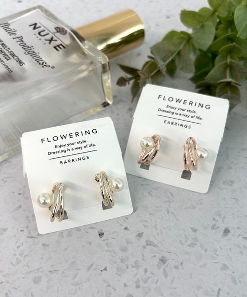 Flowering(フラワーリング)の「ニュアンスライン×パール/イヤリング(イヤリング・レディース・ピンクゴールド/シャンパン・FREE)」の7枚目の写真