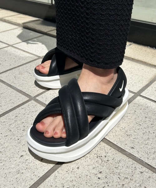 セール】【NIKE】FJ5929-002 ﾅｲｷ ｳｨﾒﾝｽﾞ ｴｱ ﾏｯｸｽ ｱｲﾗ ｻﾝﾀﾞﾙ（サンダル
