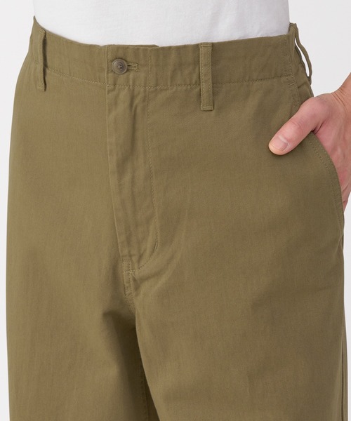 無印良品（ムジルシリョウヒン）の「紳士　洗いざらしチノワイドパンツ（チノパンツ・メンズ・ダークベージュ/カーキ系/ブラック・73/76/82/85/79）」の15枚目の写真