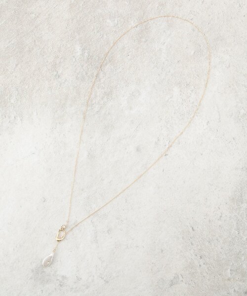 OPAQUE.CLIP（オペークドットクリップ）の「Y字リングフェイクパールネックレス（ネックレス・レディース・ゴールド/シルバー・00）」の5枚目の写真