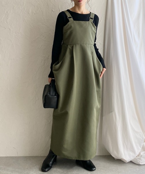 She's Closet（シーズクローゼット）の「ハイウエストタックサイドポケットロングジャンパースカートワンピース（ジャンパースカート・レディース・アイボリー/カーキ/ブラック・FREE）」の3枚目の写真