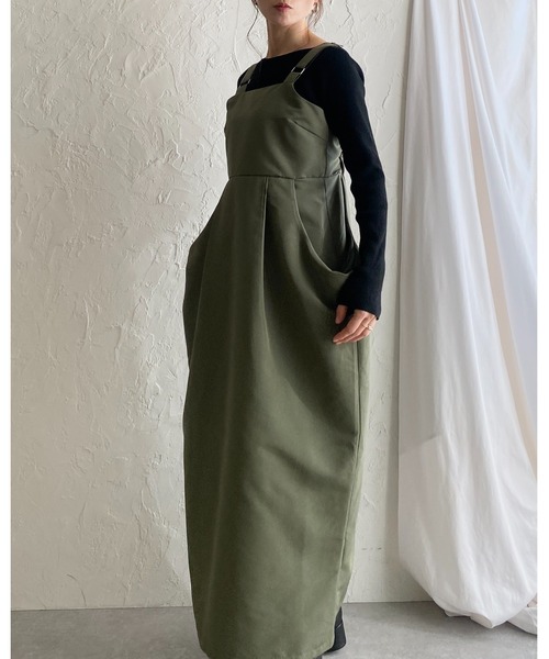 She's Closet（シーズクローゼット）の「ハイウエストタックサイドポケットロングジャンパースカートワンピース（ジャンパースカート・レディース・アイボリー/カーキ/ブラック・FREE）」の4枚目の写真