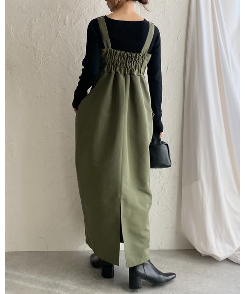 She's Closet（シーズクローゼット）の「ハイウエストタックサイドポケットロングジャンパースカートワンピース（ジャンパースカート・レディース・アイボリー/カーキ/ブラック・FREE）」の12枚目の写真