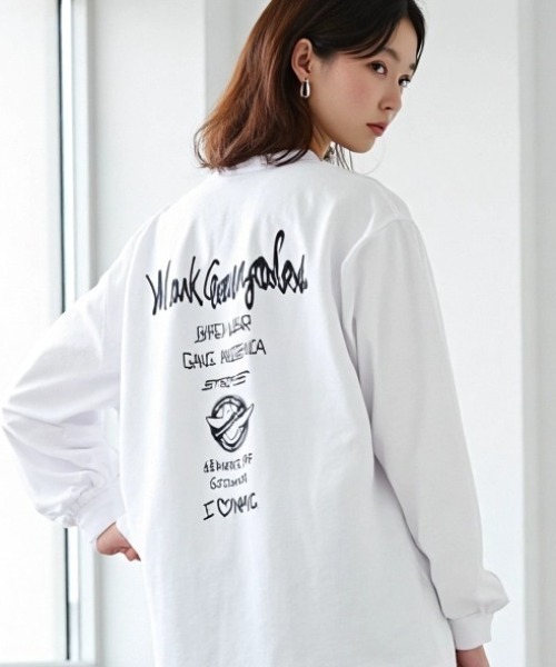 Mark Gonzales(マーク・ゴンザレス)の「2026AW MARK GONZALES/マークゴンザレス オーバーサイズ ワンポイント刺繍 袖プリント バックプリント ロングスリーブTシャツ レディース メンズ(Tシャツ/カットソー・メンズ・ホワイト系その他3/ホワイト系その他/ホワイト/ブラック系その他/ホワイト系その他2/ブラック系その他3/ブラック/ブラック系その他2/ホワイト系その他4/ブラック系その他5/ホワイト系その他5/ブラック系その他4/ブラック系その他6/ホワイト系その他6/ブラウン系その他/ブラック系その他7・M/L/LL)」の6枚目の写真