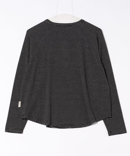 aimoha(アイモハ)の「ボーダーヘンリーネック長袖Tシャツ(Tシャツ/カットソー・レディース・ブラック/ホワイト/チョコ・FREE)」の4枚目の写真