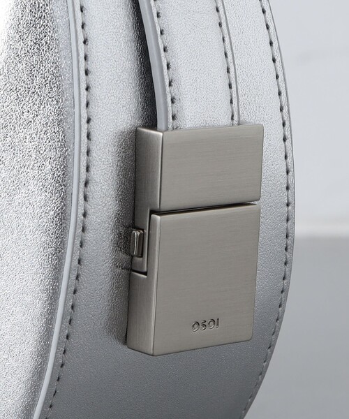 OSOI(オソイ)の「<OSOI>TONI MINI バッグ(ショルダーバッグ・レディース・オフホワイト/シルバー/ブラック/ダークブラウン・FREE)」の16枚目の写真