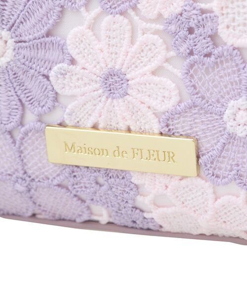 Maison de FLEUR(メゾンドフルール)の「フラワーレース2Wayスクエアトートバッグ(トートバッグ・レディース・ラベンダー/アイボリー・FREE)」の18枚目の写真