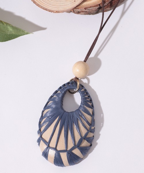 チチカカ（チチカカ）の「スレッドカバーネックレス（ネックレス・レディース・ベージュ/オレンジ/ブルー・FREE）」の3枚目の写真