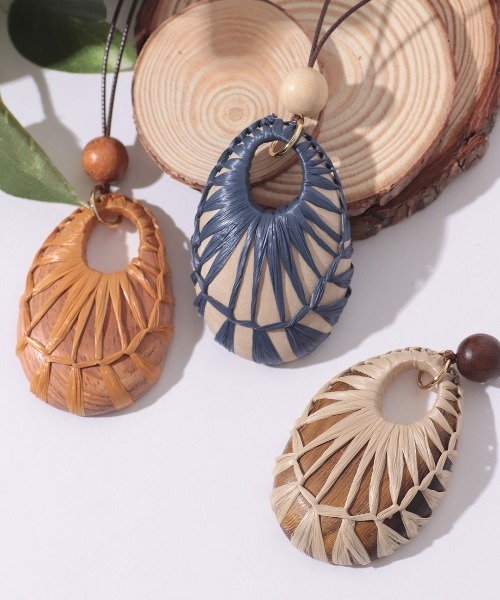 チチカカ（チチカカ）の「スレッドカバーネックレス（ネックレス・レディース・ベージュ/オレンジ/ブルー・FREE）」の4枚目の写真