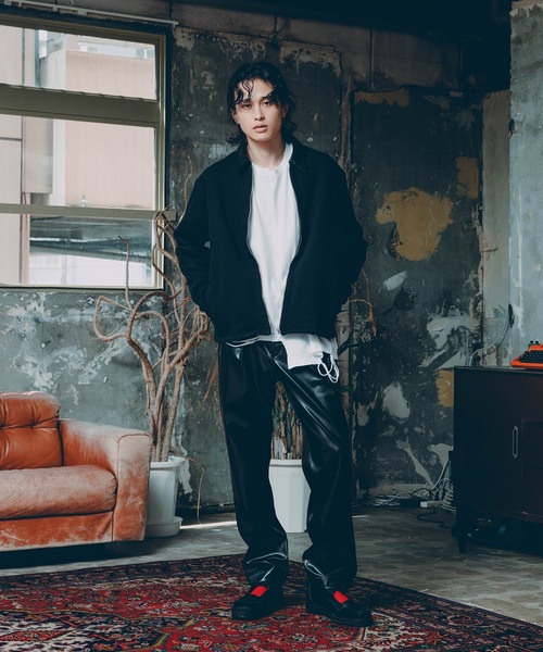 Jieda(ジエダ)の「LEATHER COLLAR SWEAT ZIP JACKET(ブルゾン・メンズ・ブラック・2/1)」の16枚目の写真